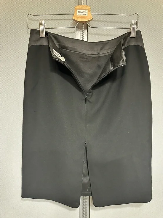 Anne Klein Black Pencil Skirt with Side Panel Satin Detail Office Business Sz 4 - Picture 6 of 9